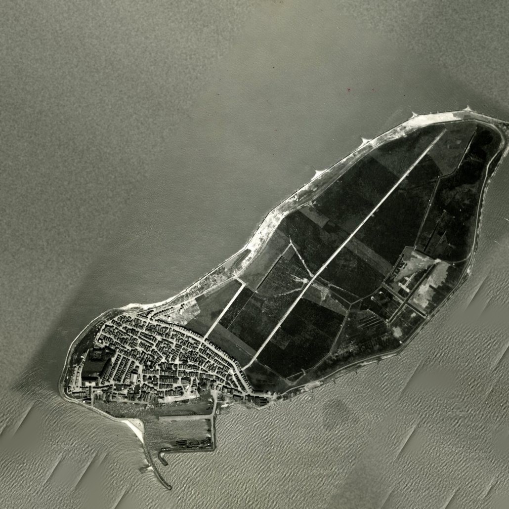 Luchtfoto van Urk uit 1935–1939